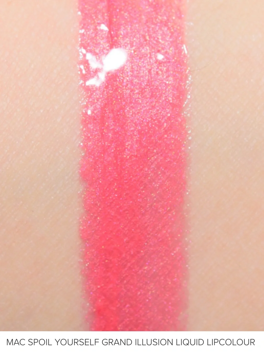 MAC Cosmetics Grand Illusion Glossy Liquid Lipcolour in Spoil Yourself - BNWOB